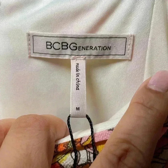 BCBGeneration Ruffle Floral print midi dress sz M - Picture 4 of 8